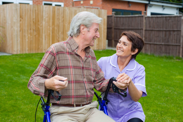 Helping Hands Home Care (Tunbridge Wells), Tunbridge Wells, Kent